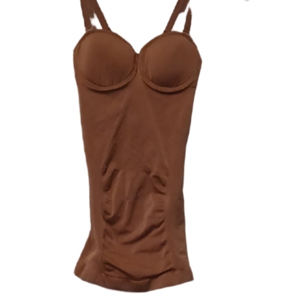 - Shape FX beige Shapewear Women's Size Small